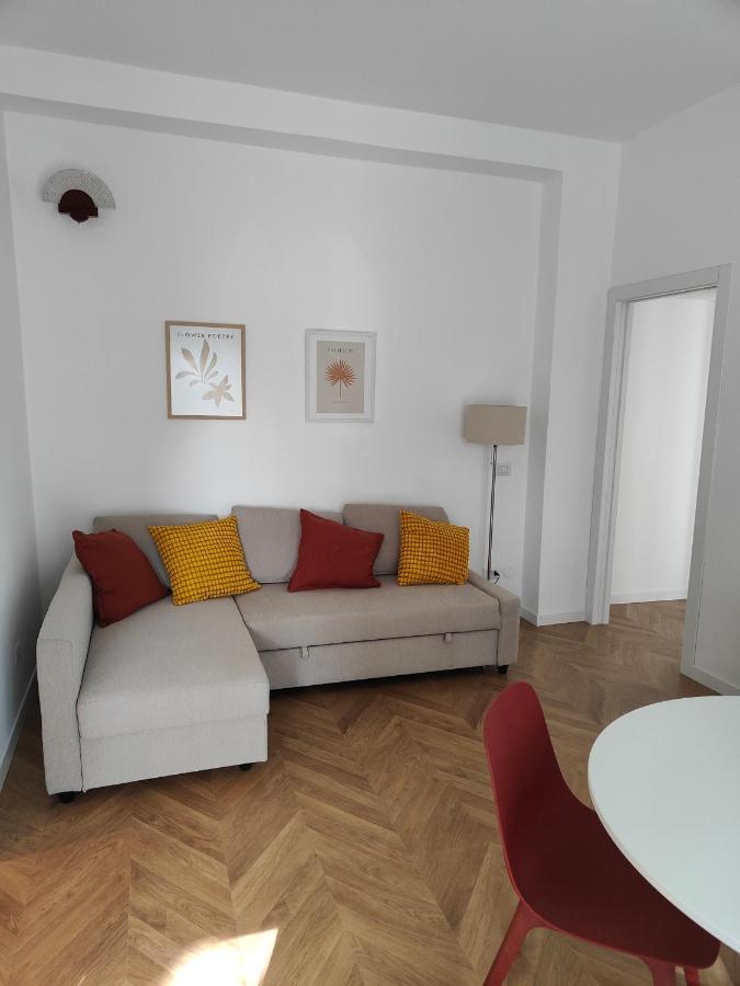 Elegante Bilocale A Milano Con Balcone Lejlighed Eksteriør billede