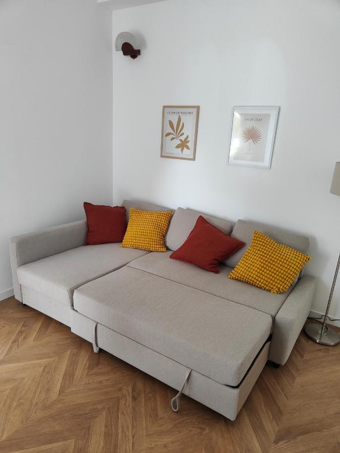 Elegante Bilocale A Milano Con Balcone Lejlighed Eksteriør billede