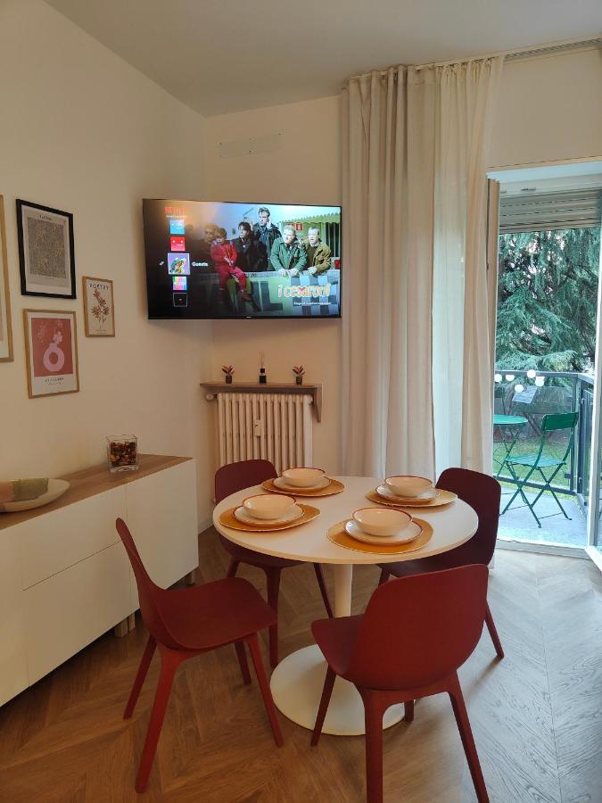 Elegante Bilocale A Milano Con Balcone Lejlighed Eksteriør billede