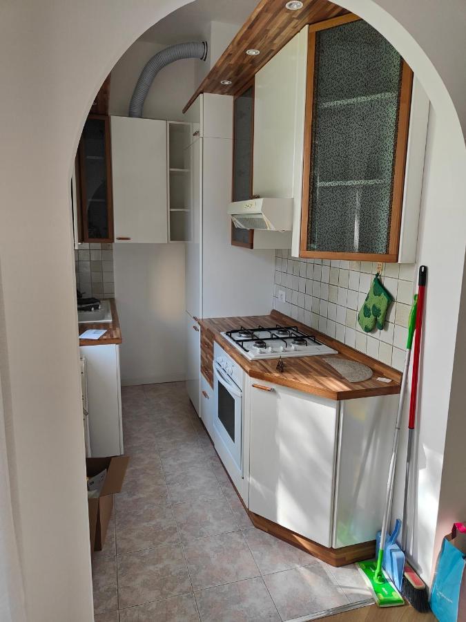Elegante Bilocale A Milano Con Balcone Lejlighed Eksteriør billede